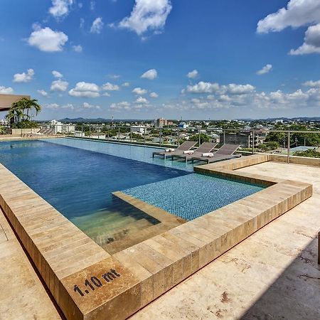 Ghl Hotel Montería Zewnętrze zdjęcie Infinity pool at the rooftop